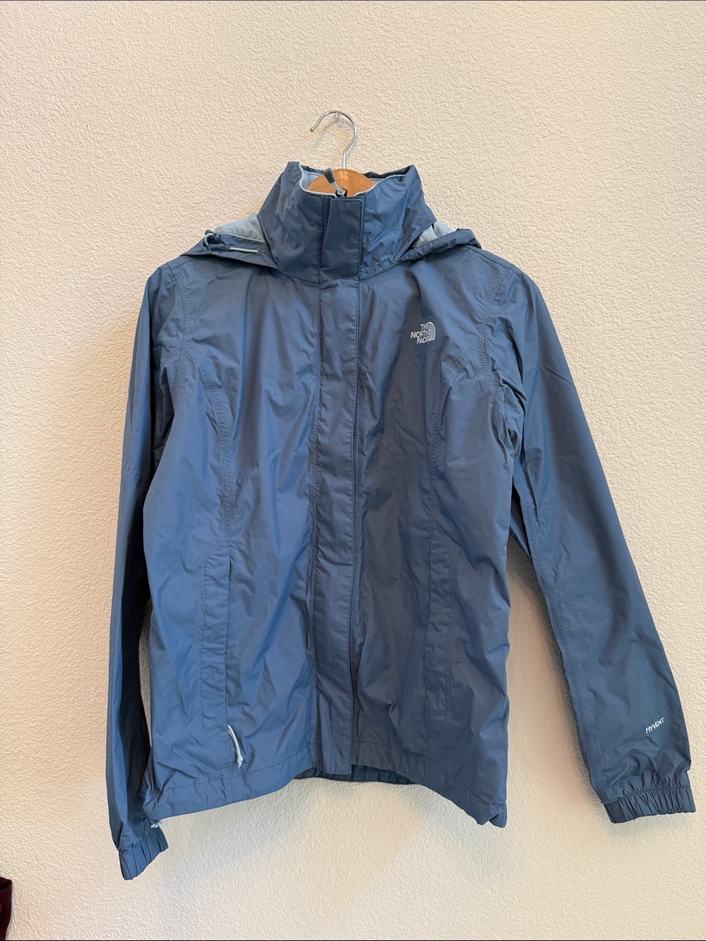 The North Face Women’s Windbreaker Jacket Small Blue Lightweight Hooded